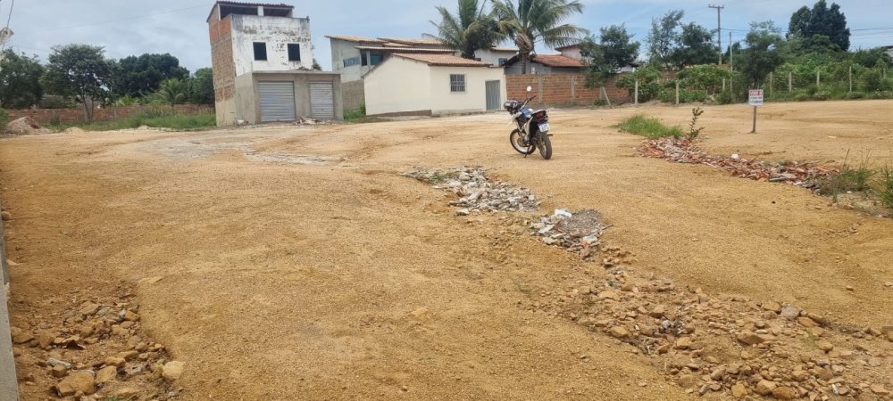 Terreno - Venda - Lagoa das Flores - Vitória da Conquista - BA
